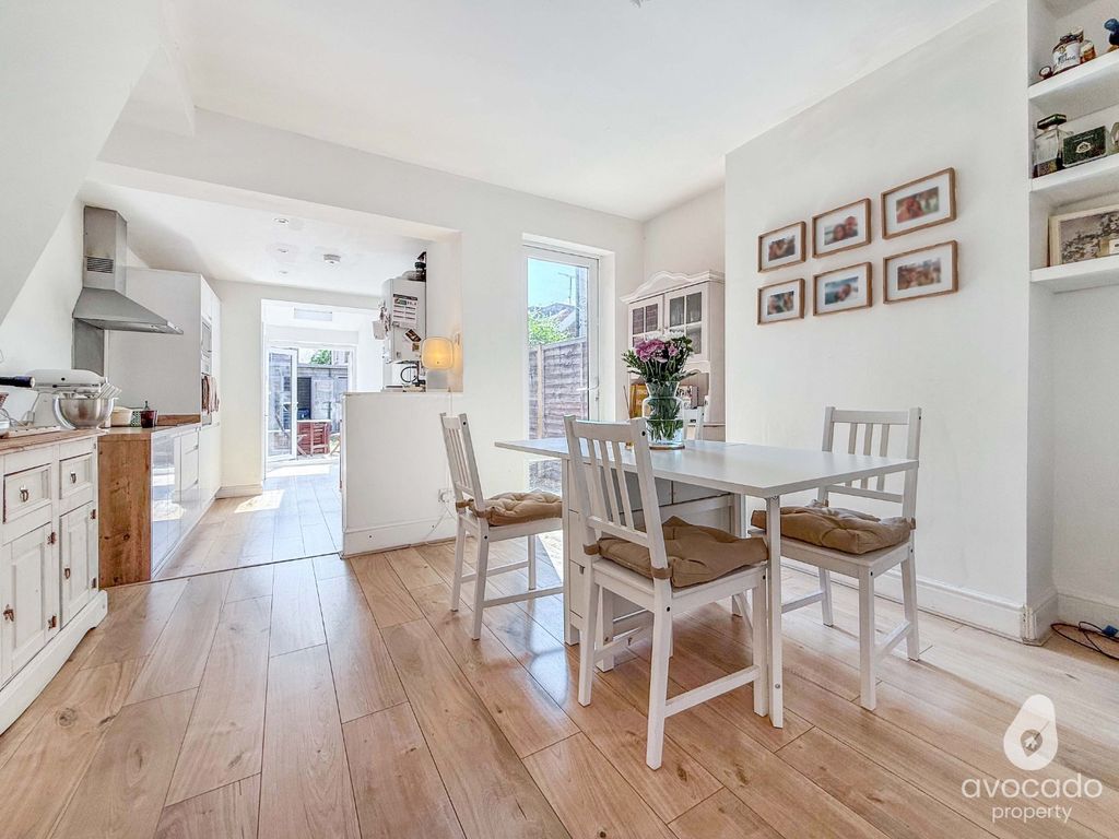 Property photo 3 of 22 5318119