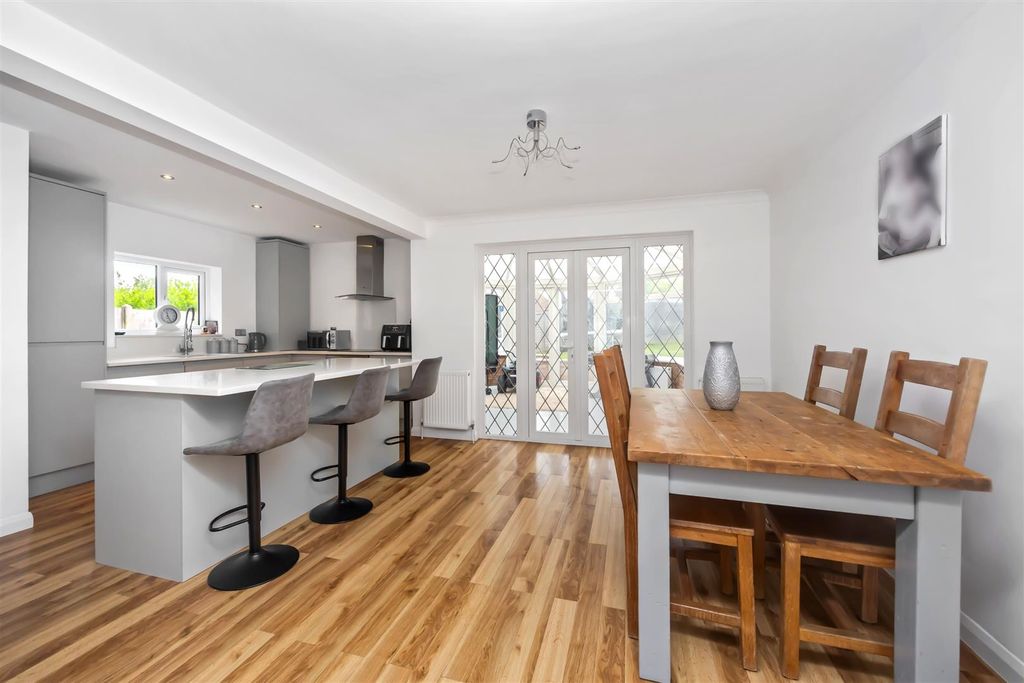 Property photo 3 of 21 Open Plan Kitchen/Dining Room