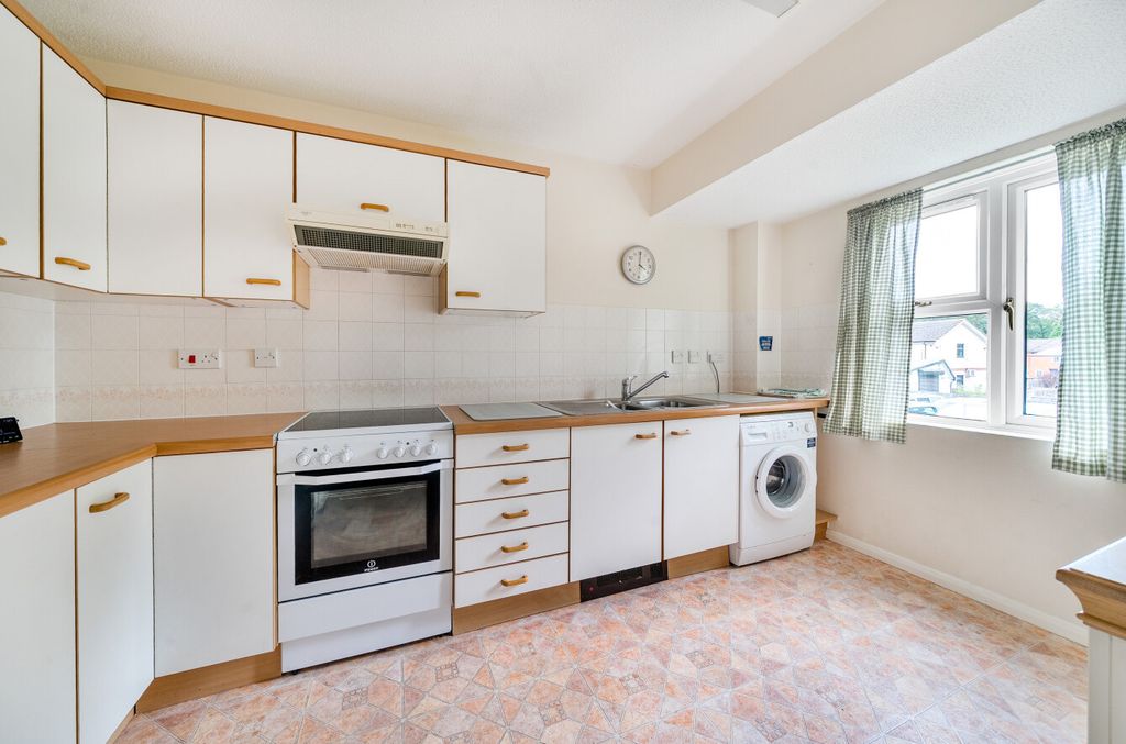 Property photo 3 of 9 1479200-23-6A2Be8...
