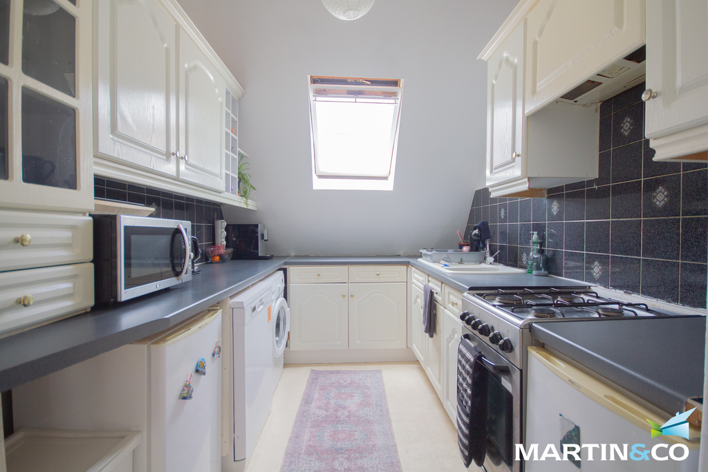 Property photo 3 of 11 Picture16