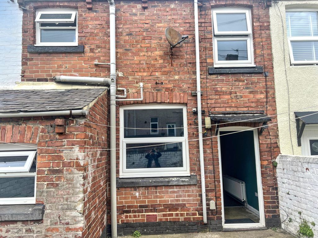 Property photo 3 of 12