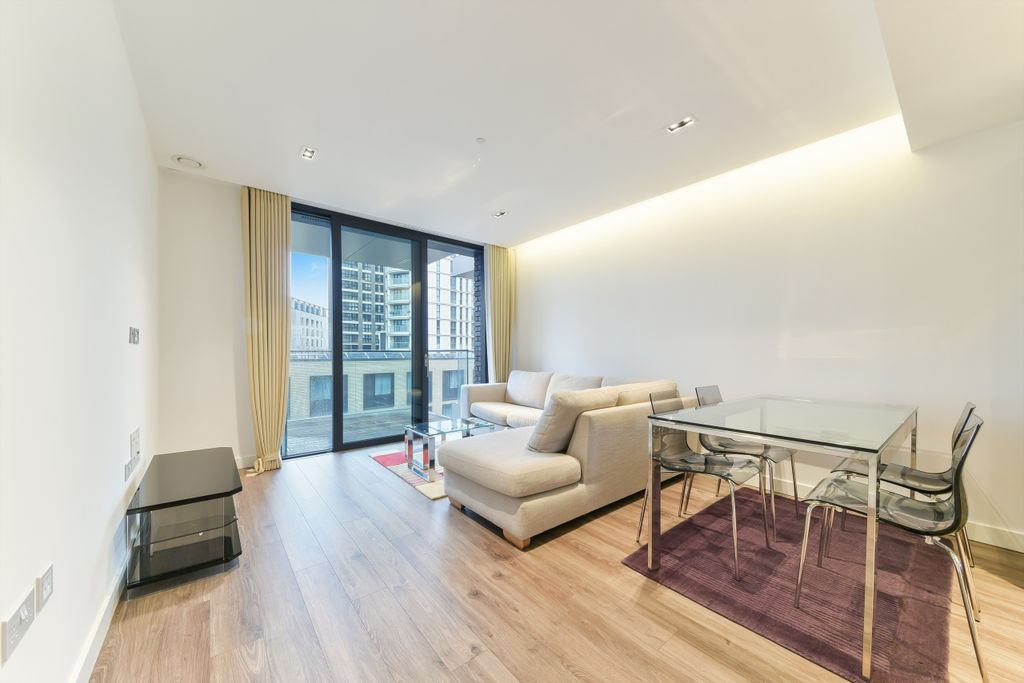 Property photo 2 of 11 Living