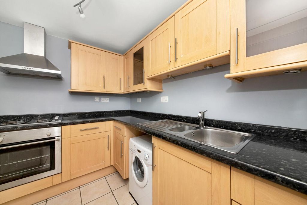 Property photo 3 of 10 3.Jpg