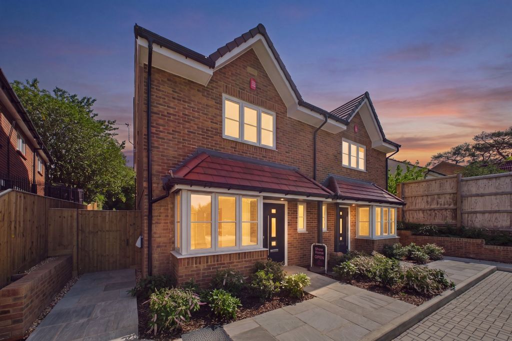 Property photo 1 of 17 Picture No. 01