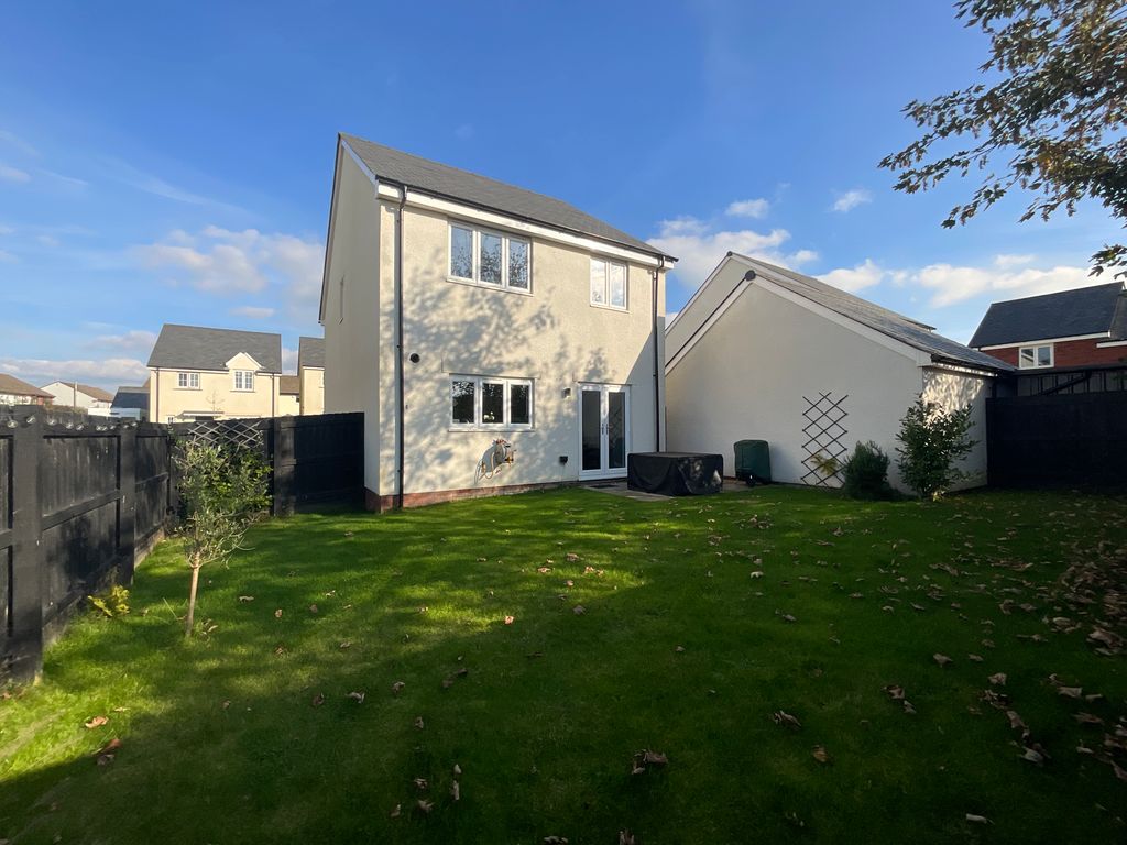 Property photo 2 of 18