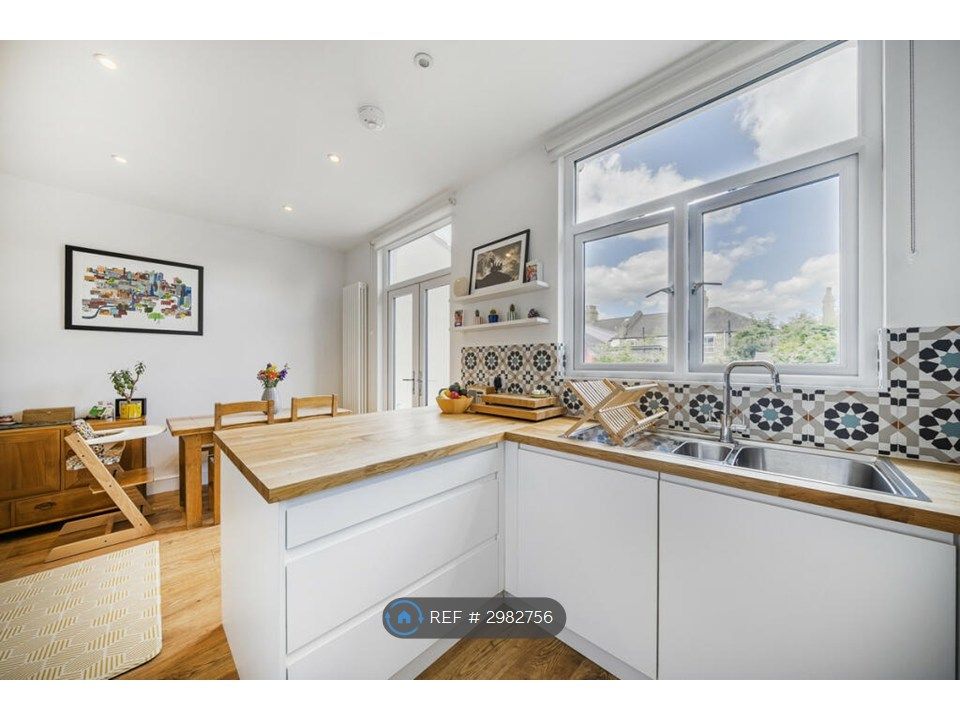 Property photo 3 of 18 Open-Plan Layout Between Kitchen And Dining Room