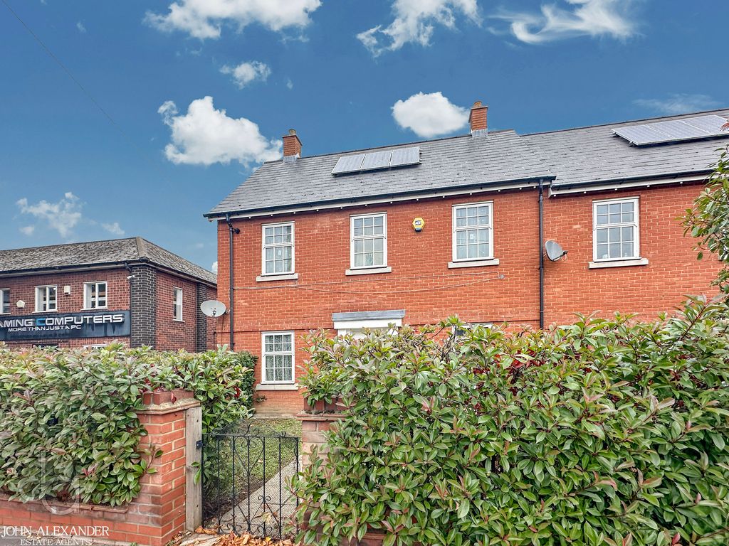 Property photo 1 of 11 20251013_141644459_0.5