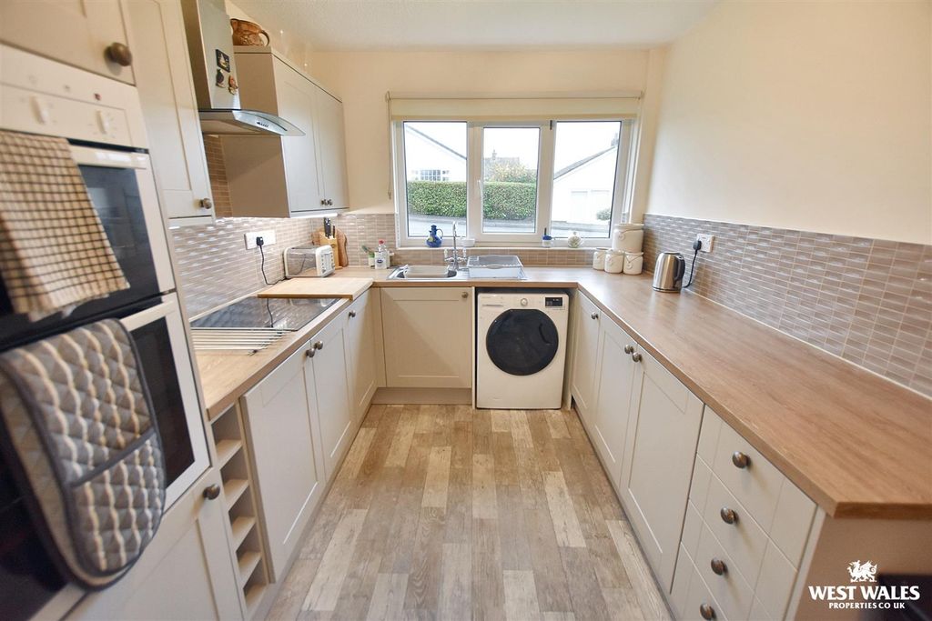 Property photo 3 of 24 13 (95).Jpg