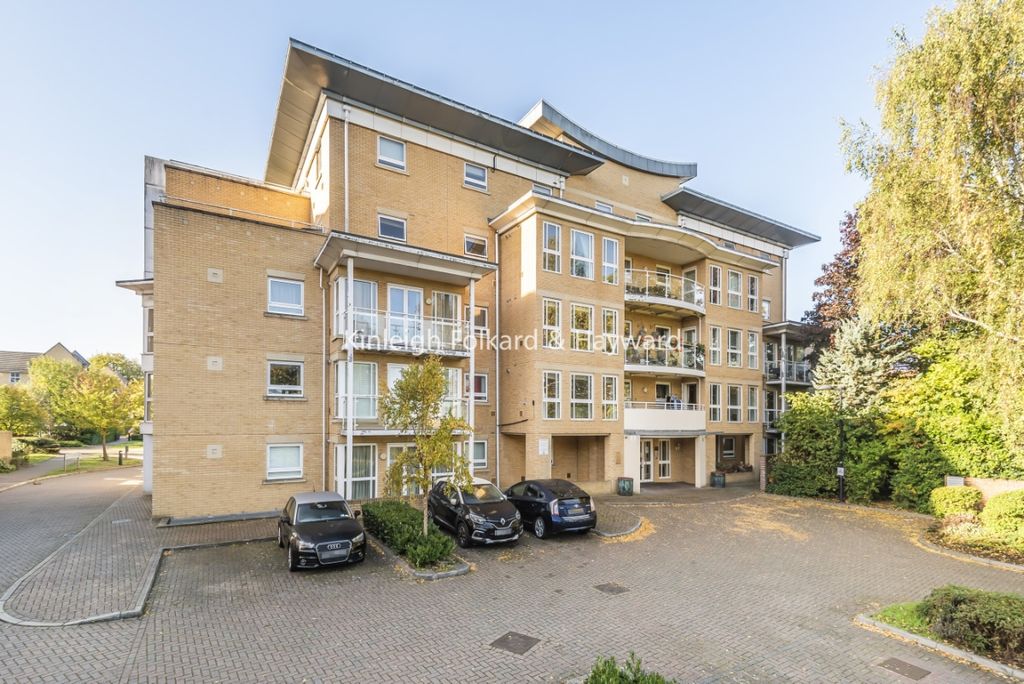 Property photo 2 of 8 1Bd77B03-4Fc4-4123-8