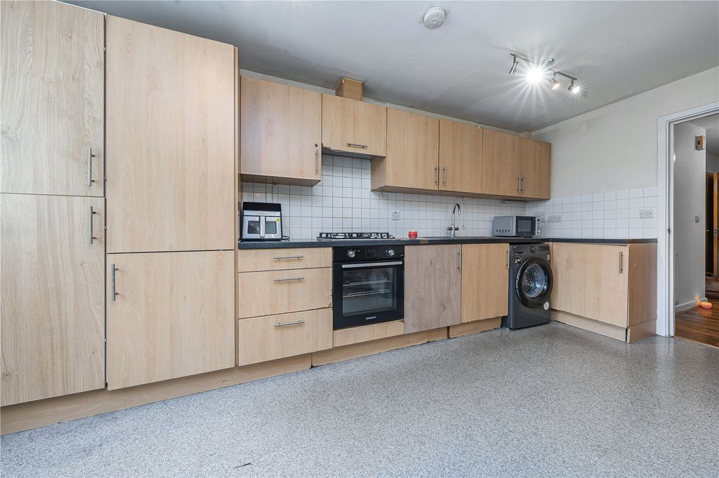 Property photo 3 of 11 Picture No. 02