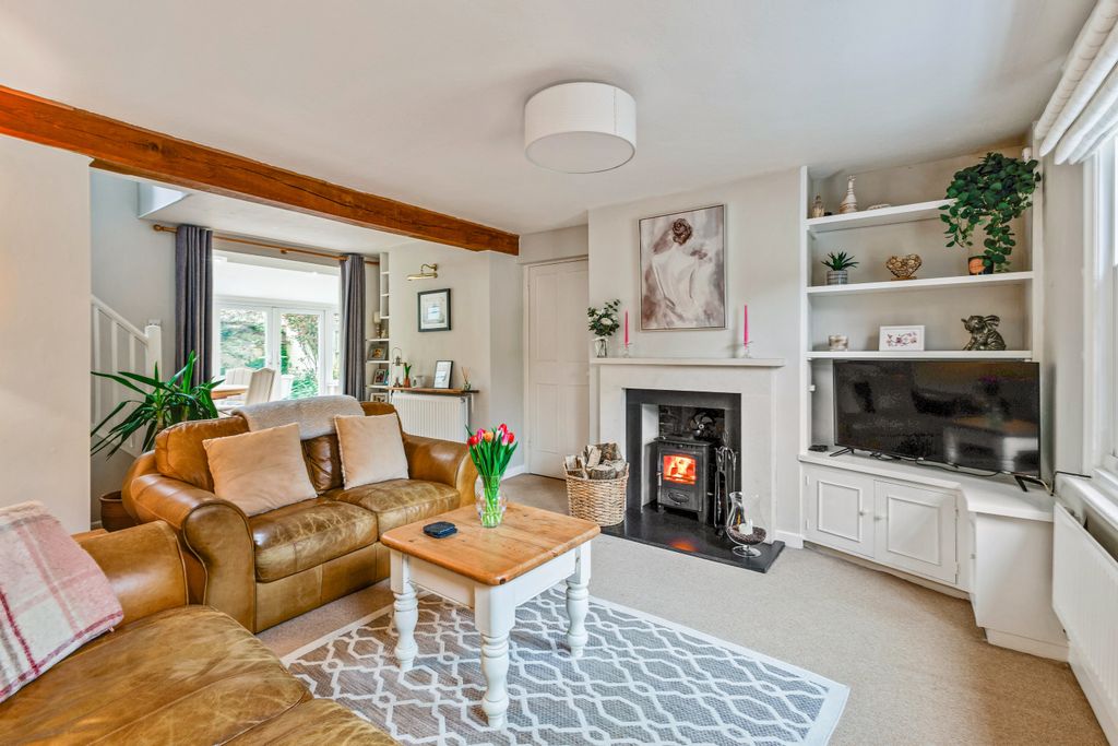 Property photo 2 of 12