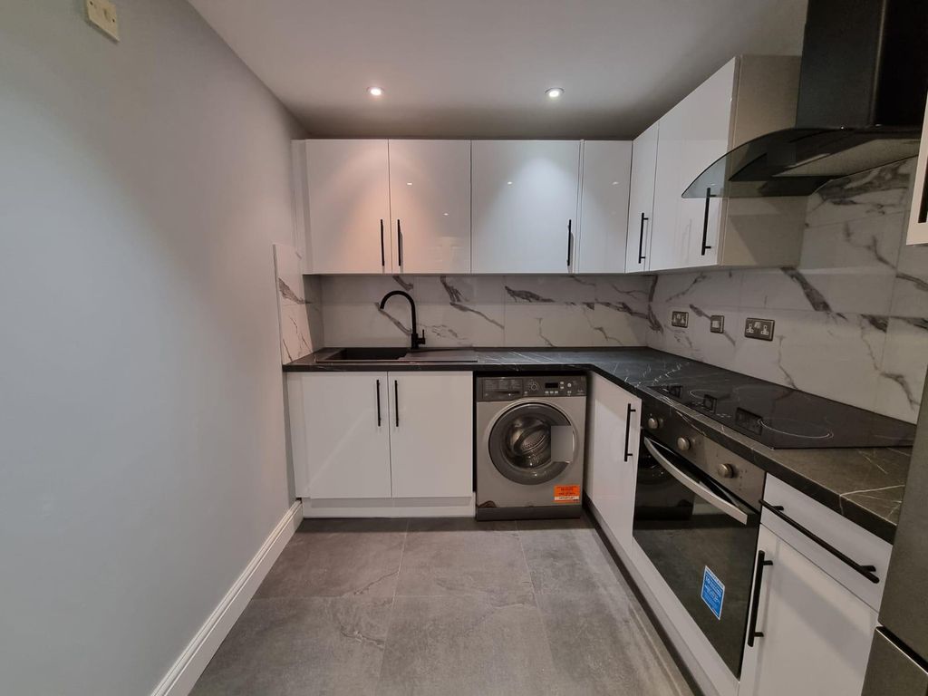 Property photo 3 of 13 Photo 2