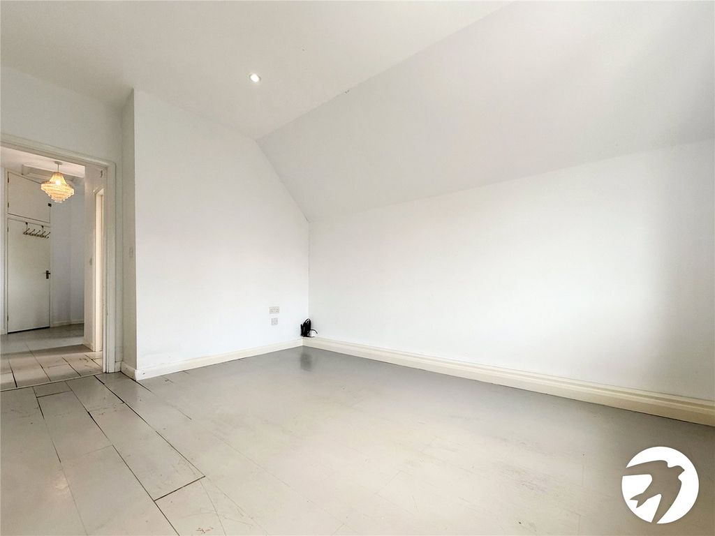 Property photo 3 of 9 Picture No. 10