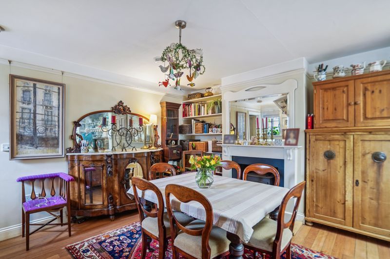 Property photo 3 of 13 Photo 9