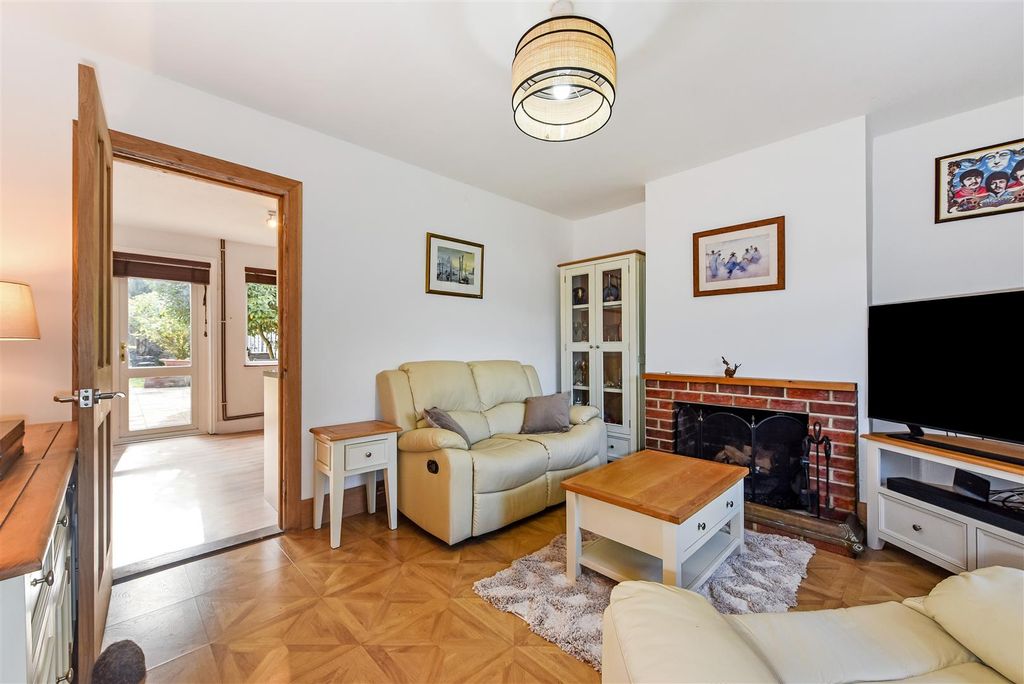 Property photo 3 of 20 Ph51_6267231.Jpg