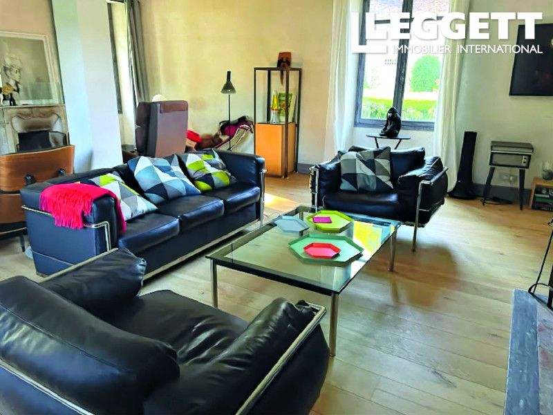 Property photo 2 of 10