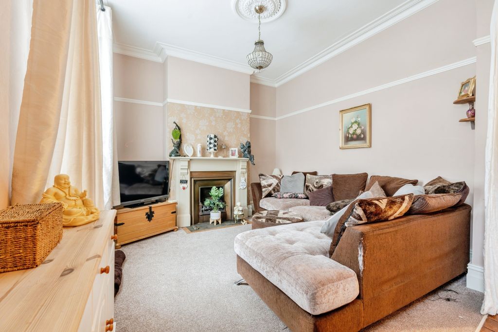 Property photo 2 of 15 Photography