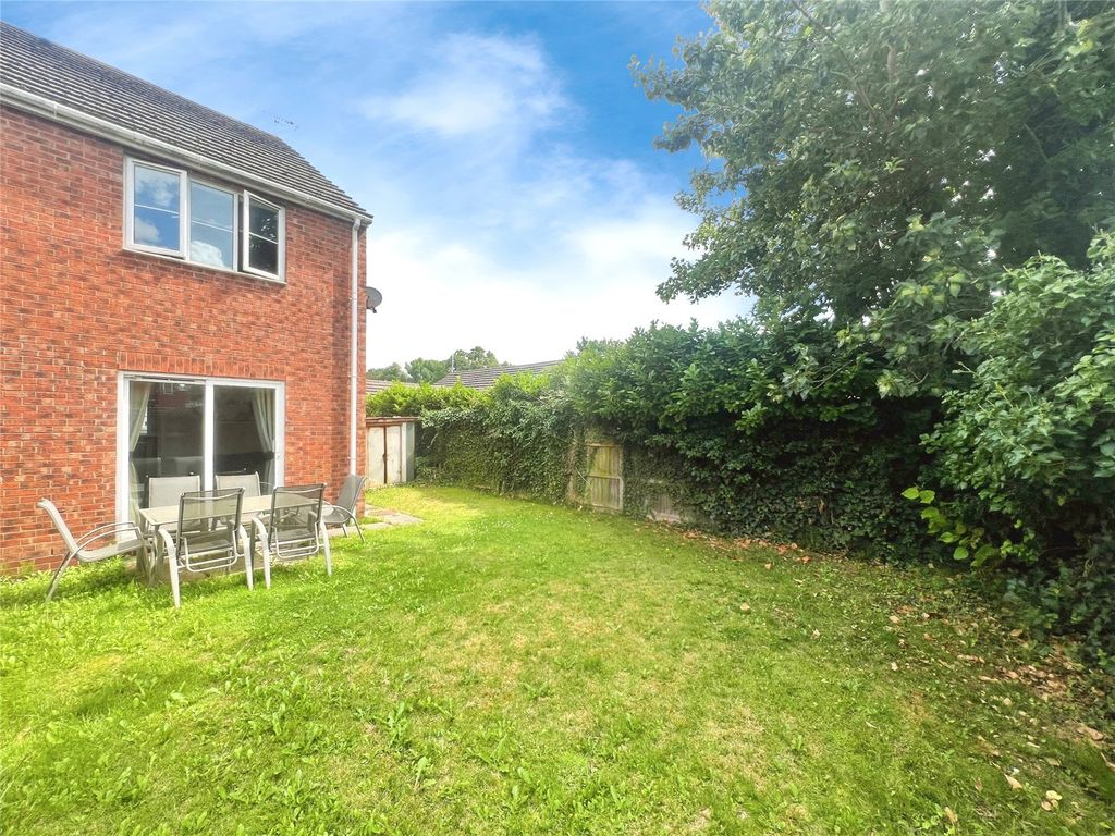 Property photo 2 of 17 Picture No. 20