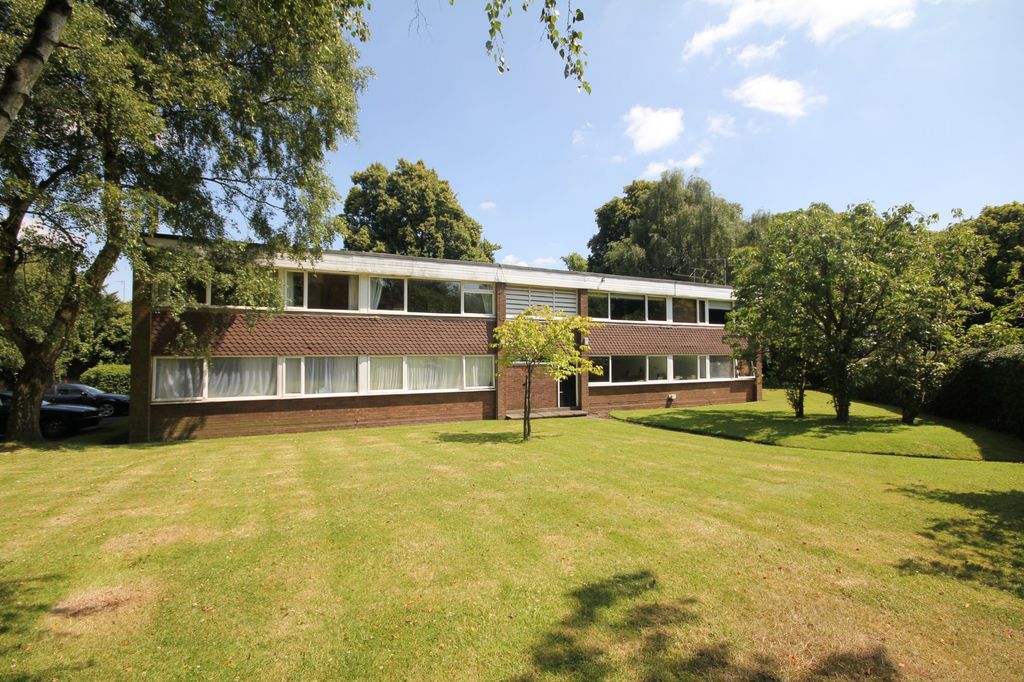 Property photo 1 of 9