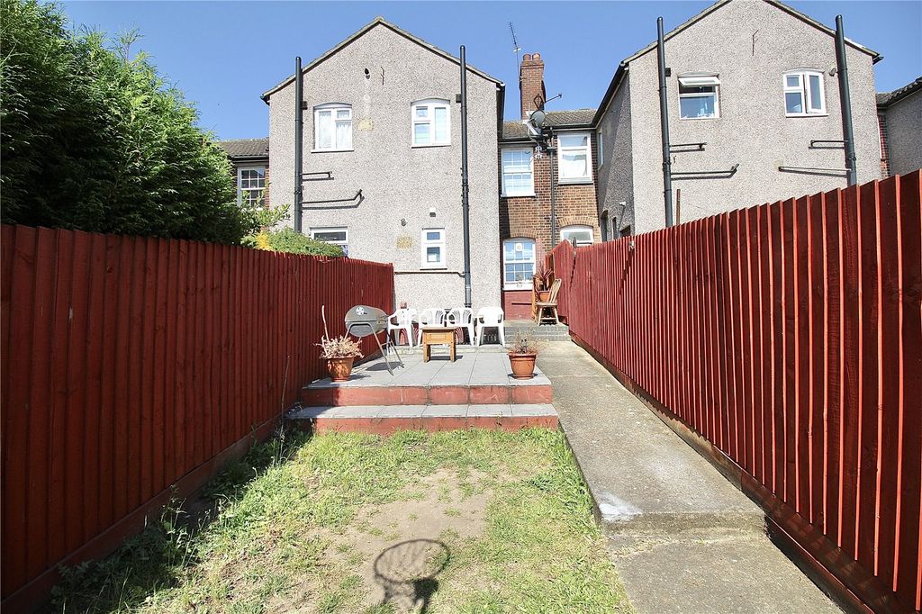 Property photo 2 of 15 Picture No. 05