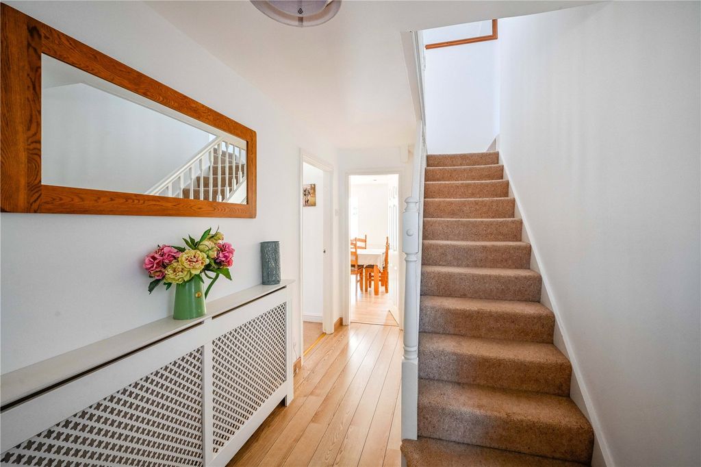 Property photo 2 of 20 Picture No. 10