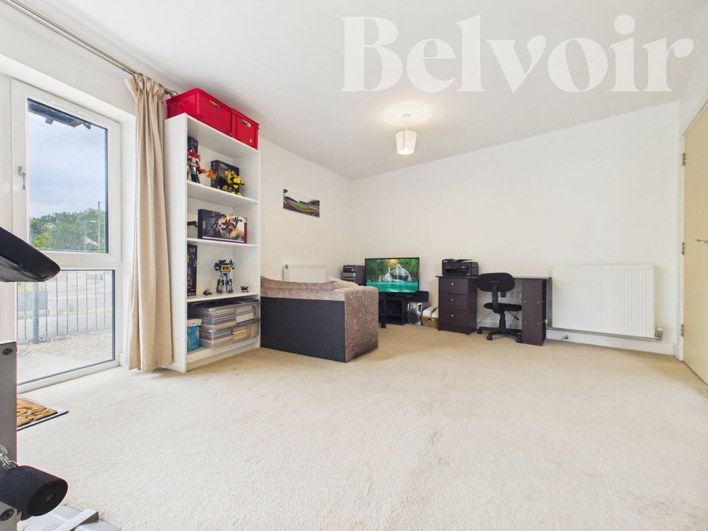 Property photo 3 of 11