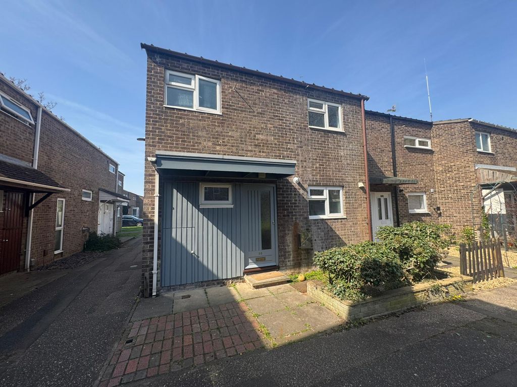 Property photo 1 of 11 Front