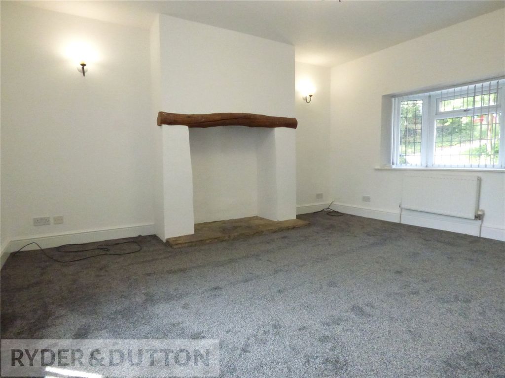 Property photo 2 of 14 Lounge