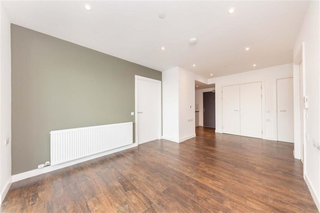 Property photo 1 of 16 (Main)