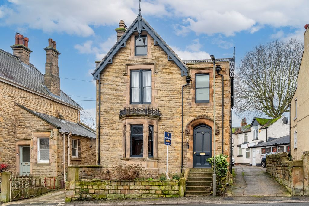 Property photo 1 of 35