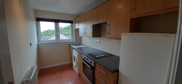 Property photo 3 of 14 Kitchen
