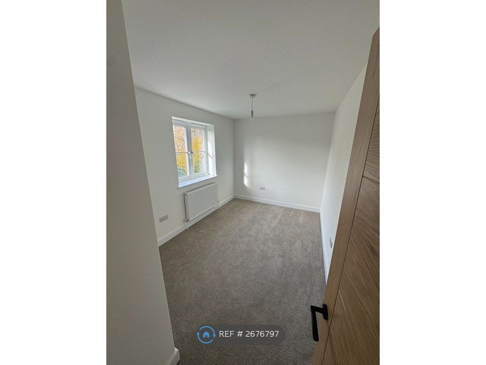 Property photo 2 of 17 Bedroom 2