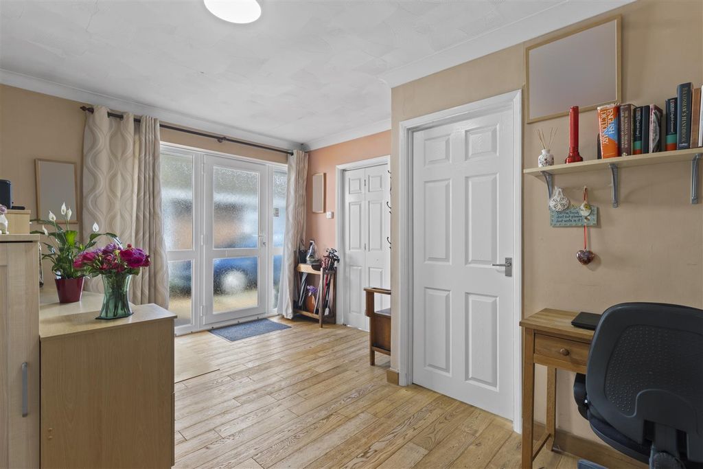 Property photo 2 of 17 1.Jpg