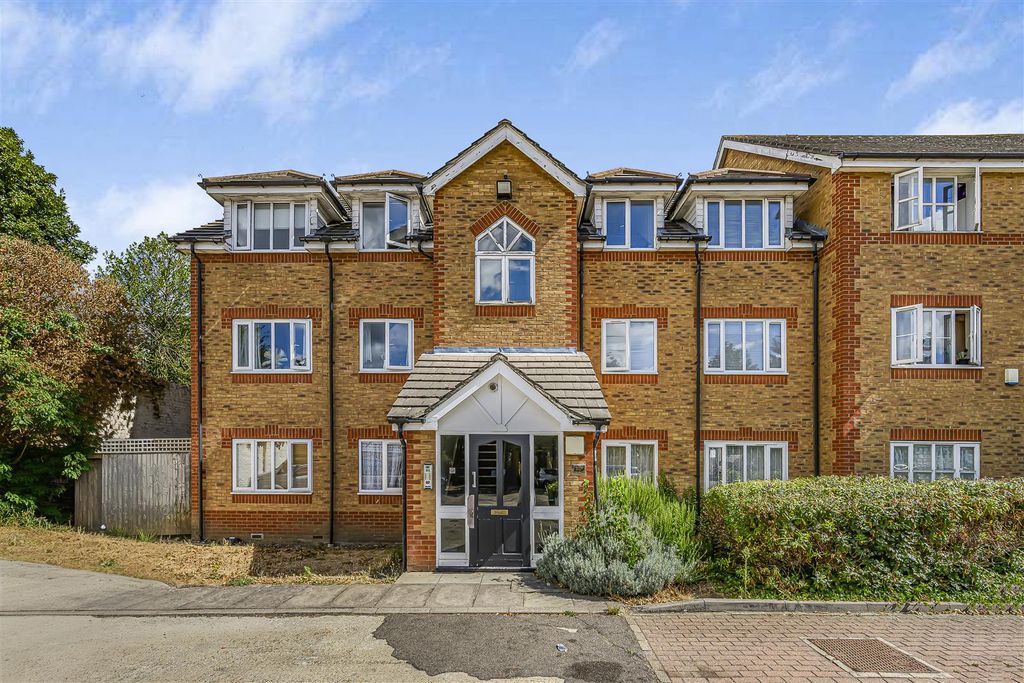 Property photo 1 of 16 15 Blacksmiths Gillards Mews-18.Jpg