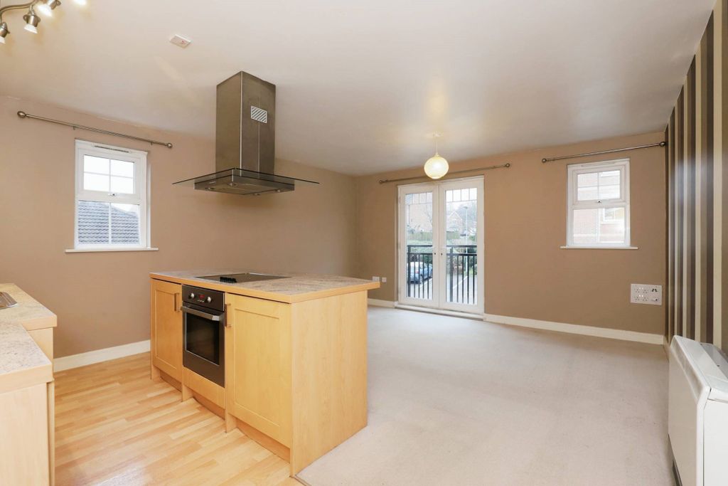 Property photo 2 of 11