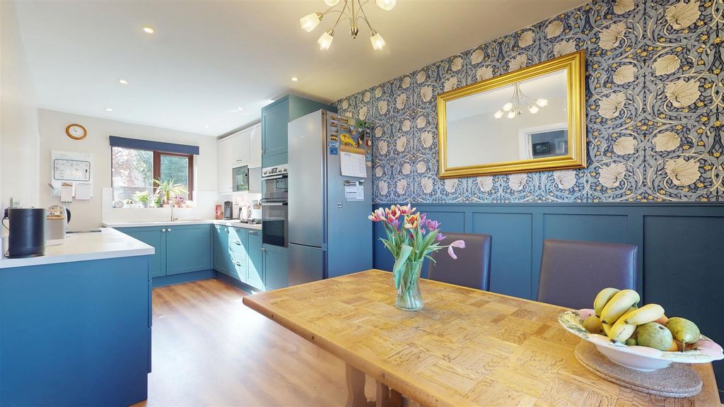 Property photo 2 of 12 04142026_234111.Jpg