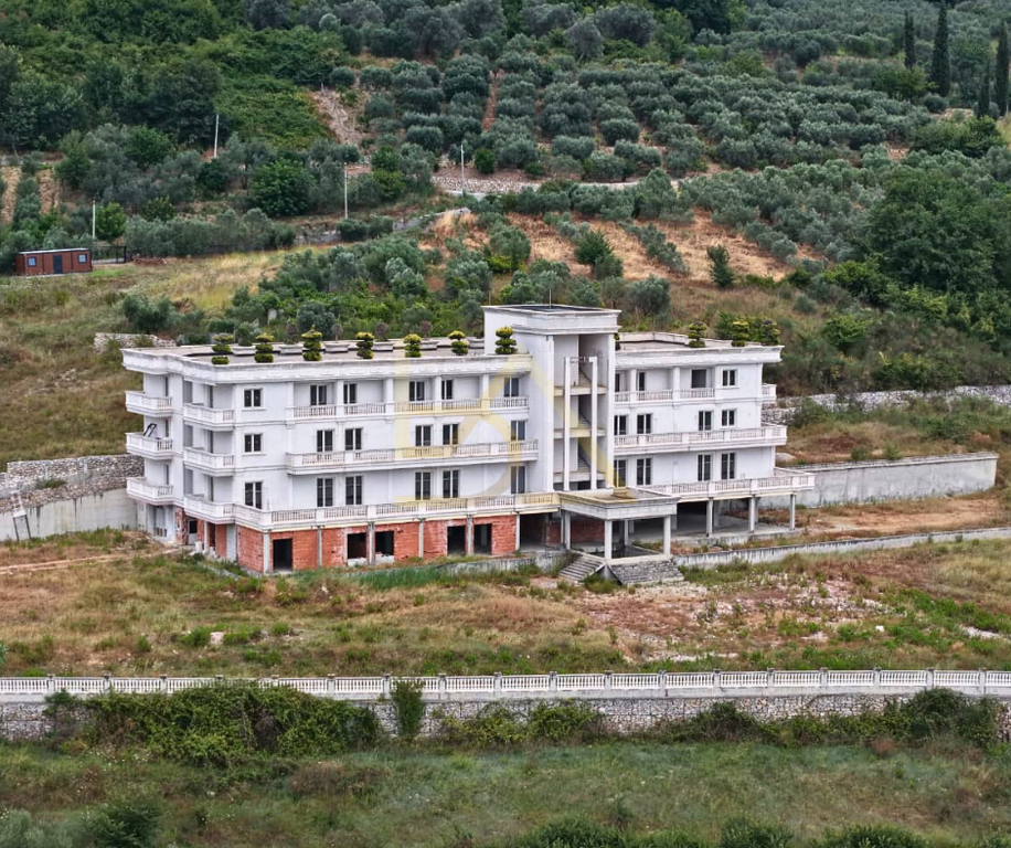 Property photo 1 of 5