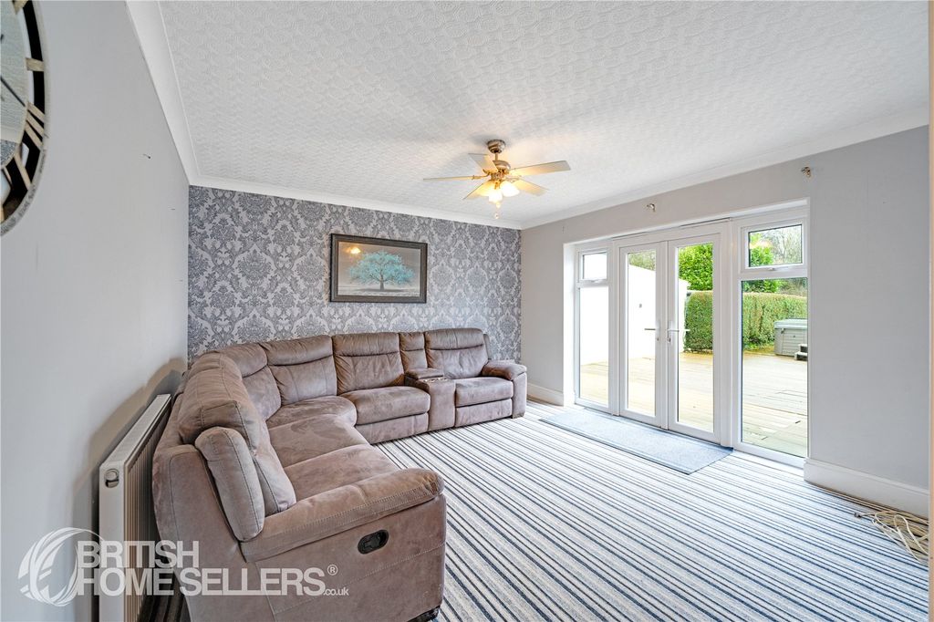 Property photo 2 of 16 Picture No. 10