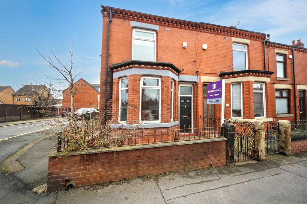 Property photo 1 of 25