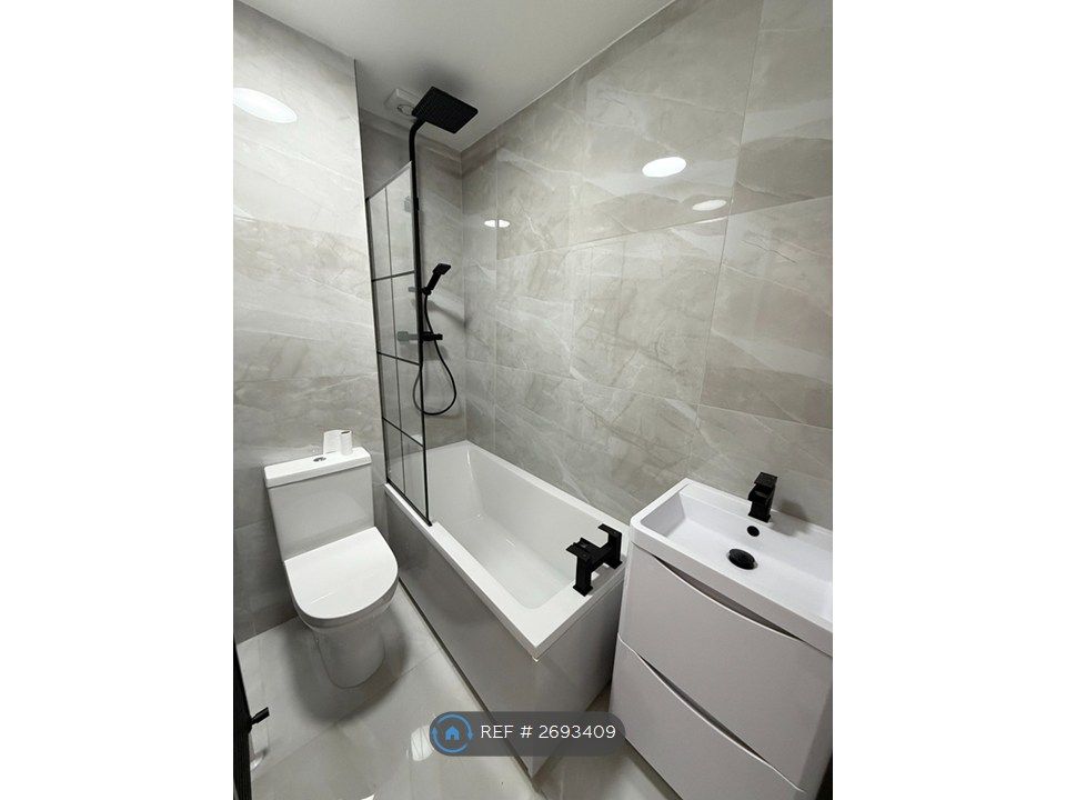 Property photo 3 of 5 Bathroom