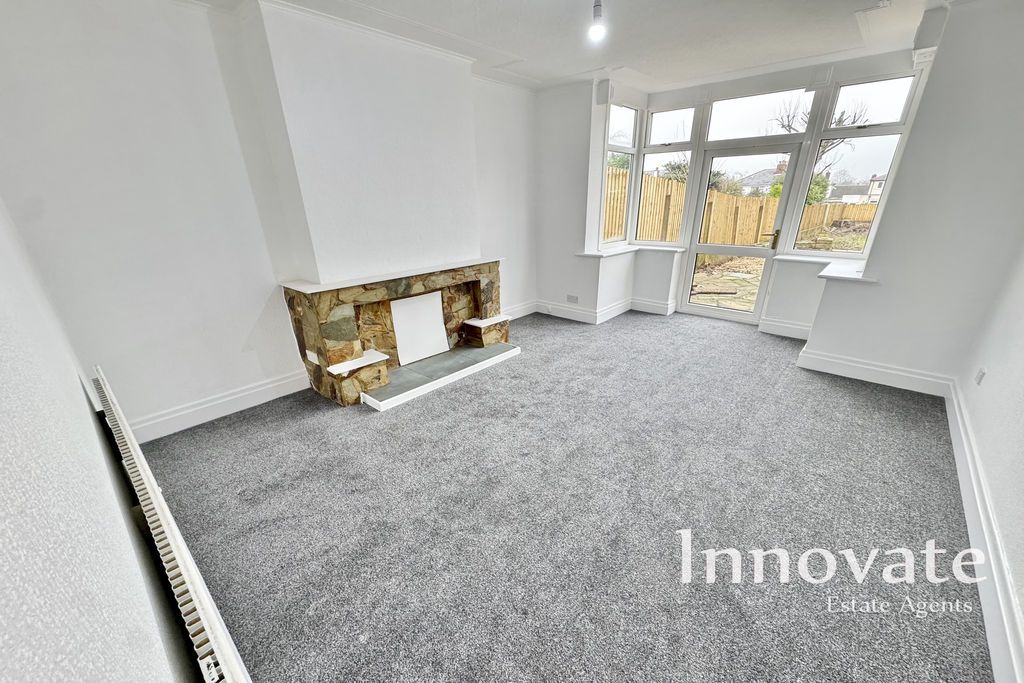 Property photo 3 of 11 Photo 5