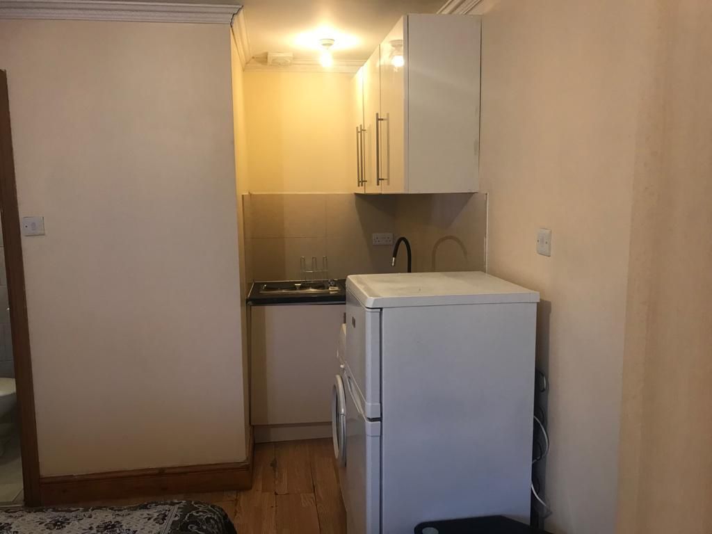 Property photo 3 of 4 Kitchen