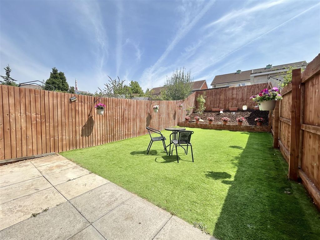 Property photo 2 of 14