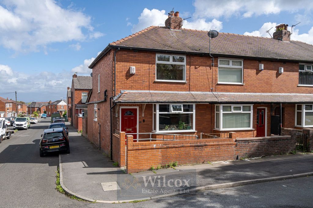 Property photo 1 of 19