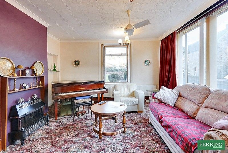 Property photo 3 of 24 Sitting Room