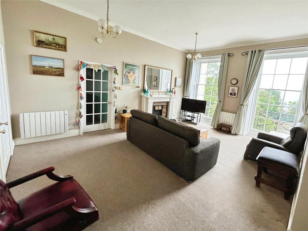 Property photo 3 of 9