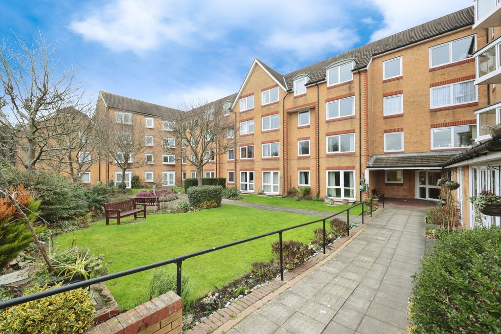 Property photo 1 of 14 Image