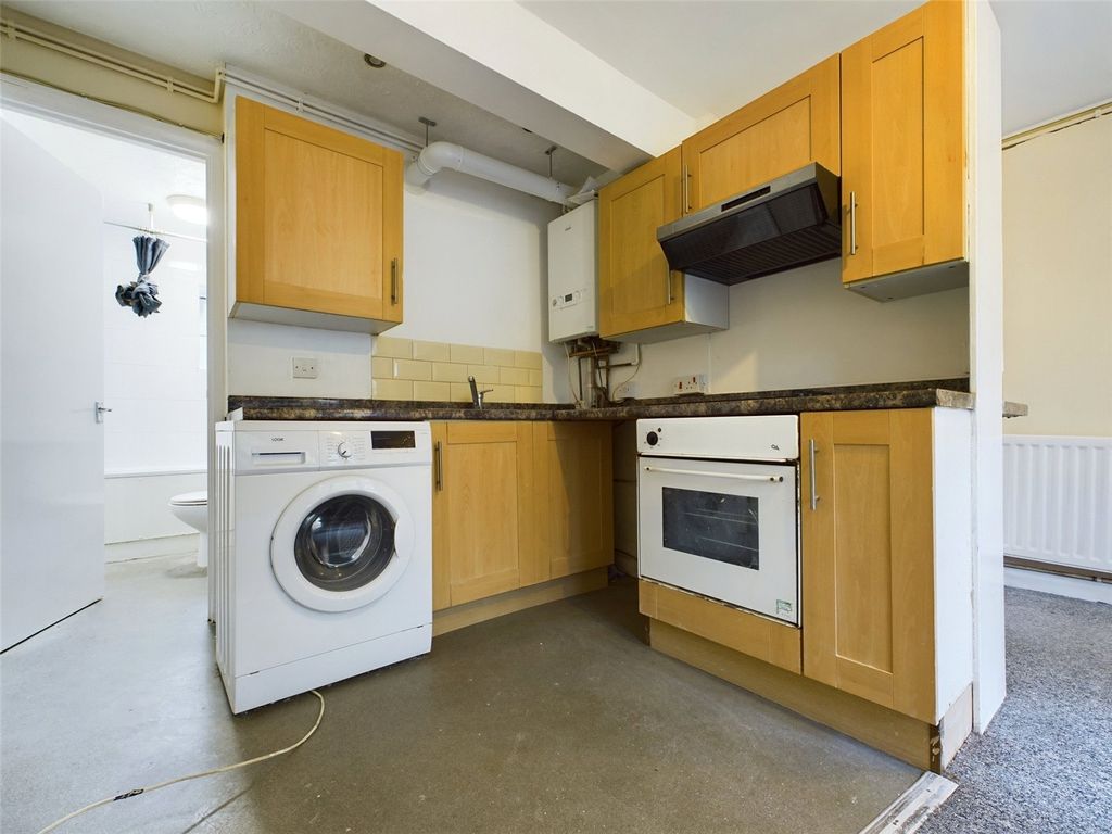 Property photo 3 of 13 Kitchen