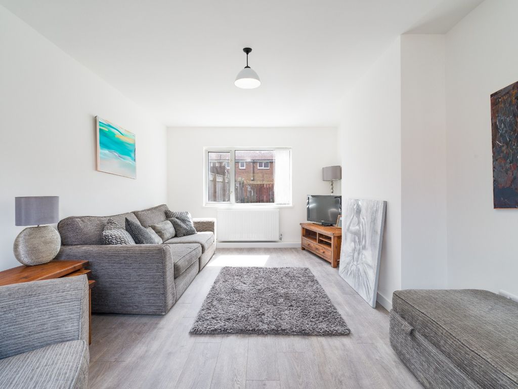 Property photo 2 of 13 5382981
