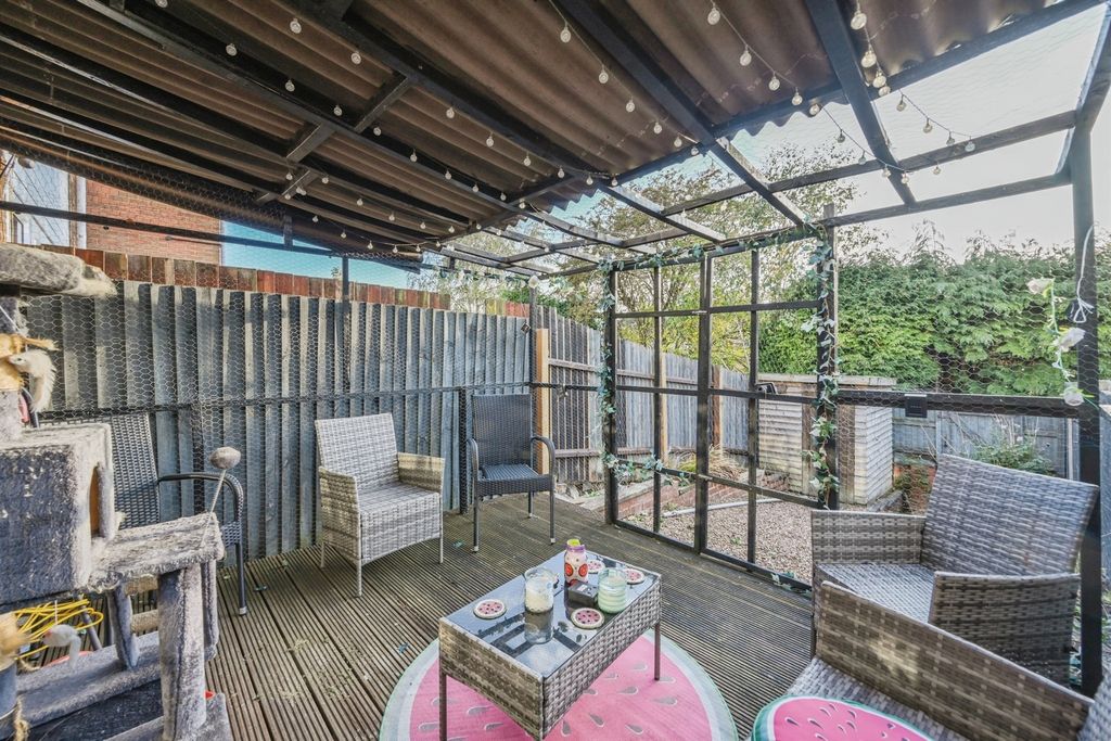 Property photo 3 of 16